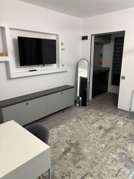 Garsonieră de inchiriat sector 5 cu parcare in curte