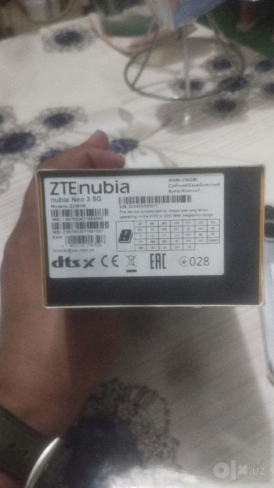 Zte nubia neo 3  5 G srochniga sotiladi yangi tel 8 / 256