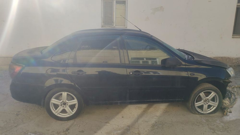 Лада Гранта 2013