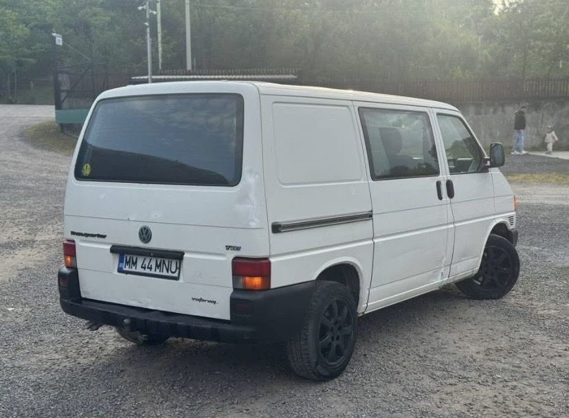 VOLKSWAGEN Transporter 2002 — imagine 3