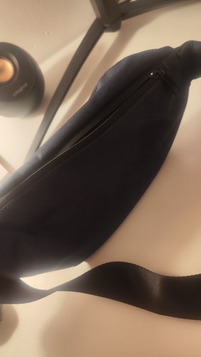 Чанта за кръст - тъмно синьо