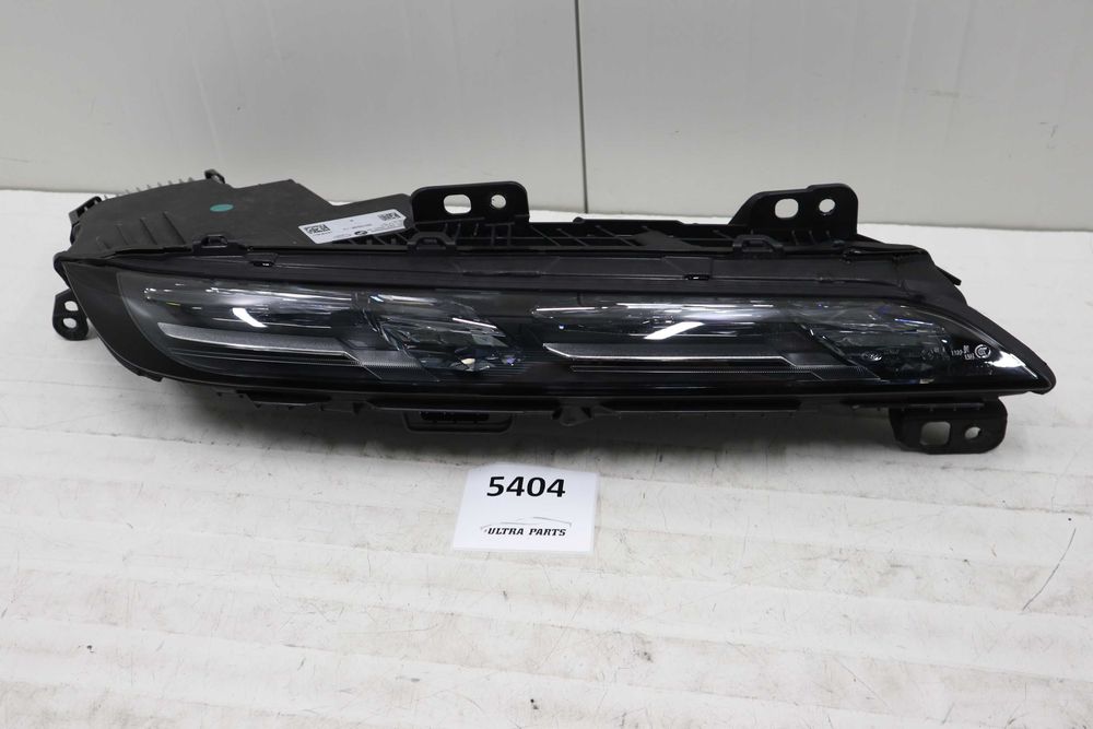 Десен горен кристален фар Сваровски БМВ 7 серия Г70 BMW G70