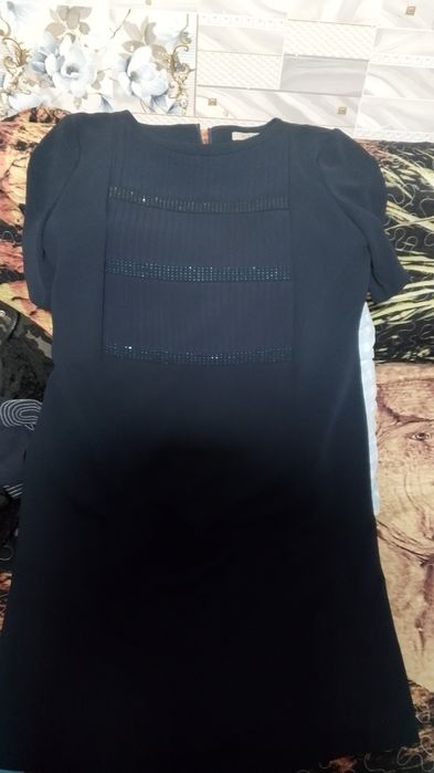 Продам платья юбки