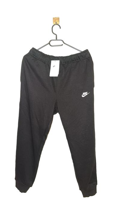 Compleu Nike.
