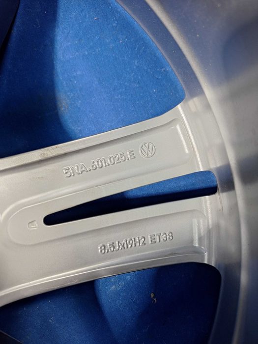 1 Janta Aliaj 5x112 19'' OEM VW Tiguan 8N Skoda Seat 8.5J ET 38 NOUA