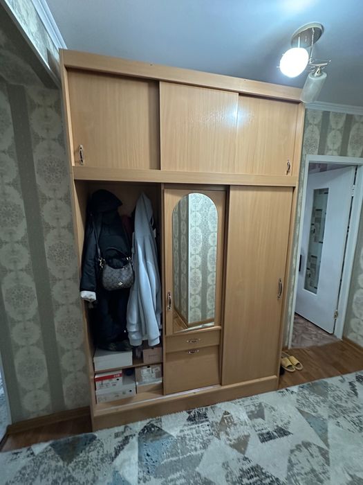 Шкаф для прихожей