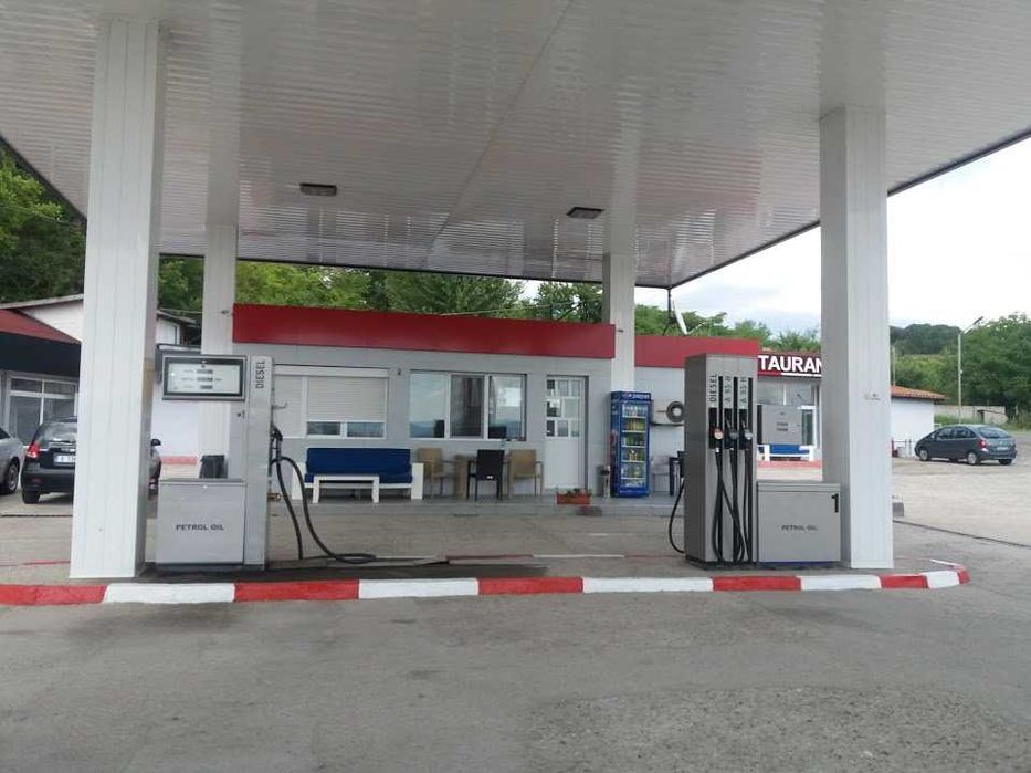 Бензиностанция под наем с търговски комплекс