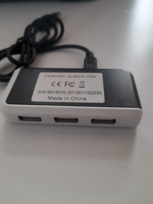 Компактный 4-портовый мини-хаб.