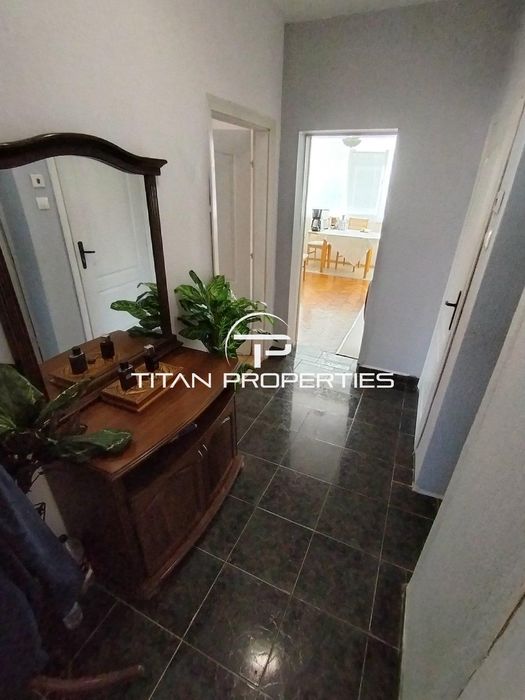 Продава се Етаж от къща в Бургас, Сарафово - 140 кв.м за 2215 €/кв.м - Снимка #12