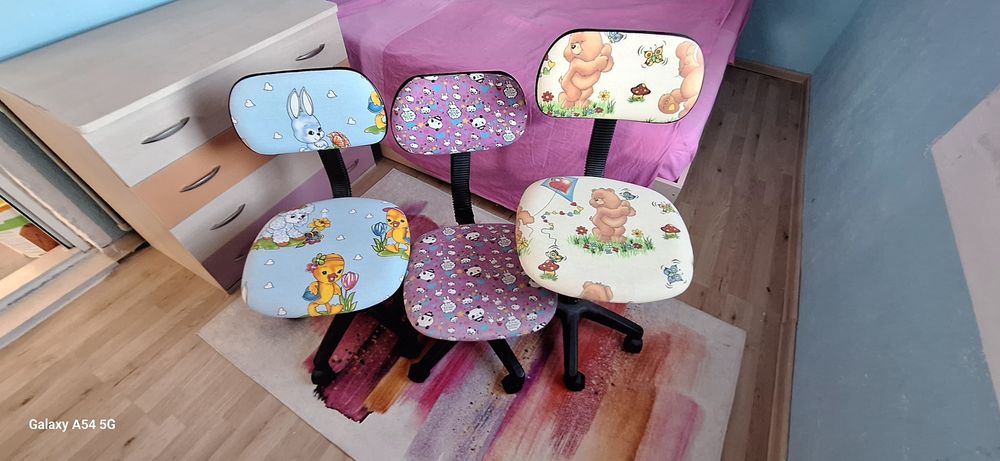 Детски регулируеми столове