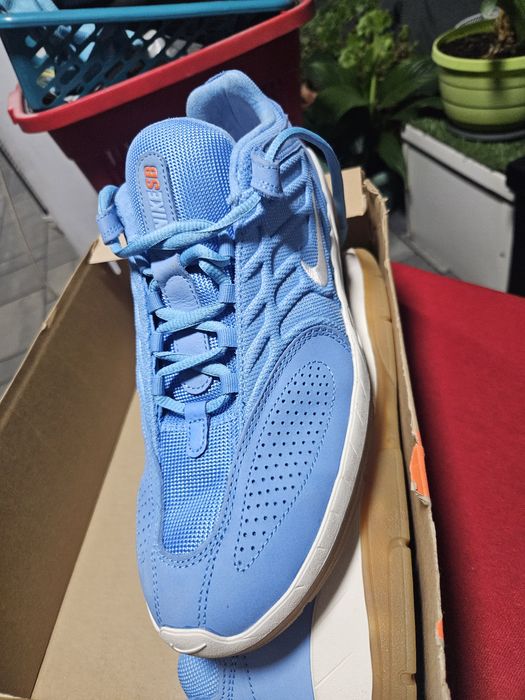 Adidasi Nike noi masura 45