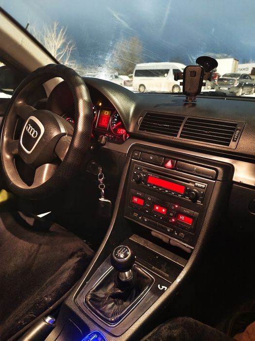Продам Audi A4 2005год