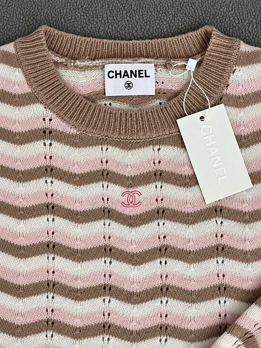 шарена плетена блузка  шанел беж бежов бял розово на триъгълни райета chanel