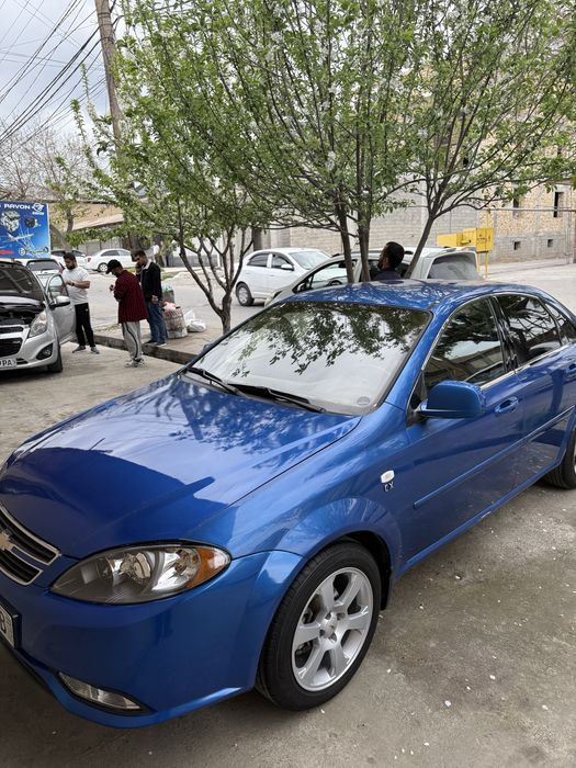 jentra moshinam sotiladi