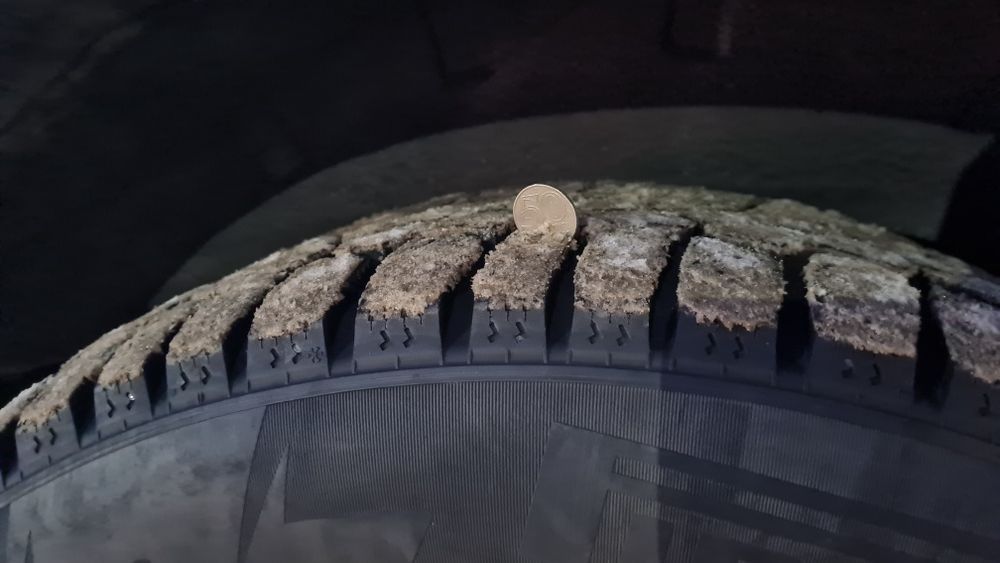 Продам резину пирели