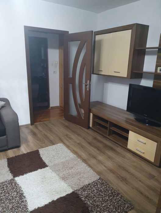 Apartament spatios 4 camere Micălaca - zona Miorița