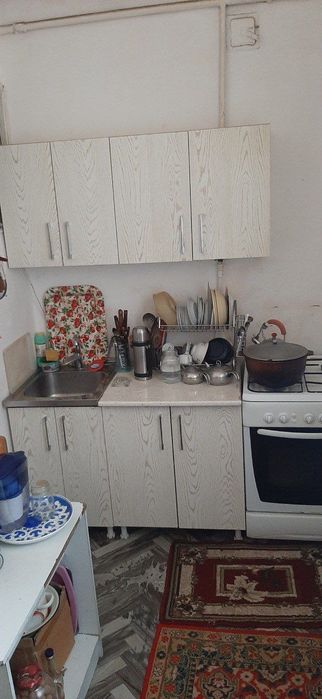 3 xonali  dom sotiladi