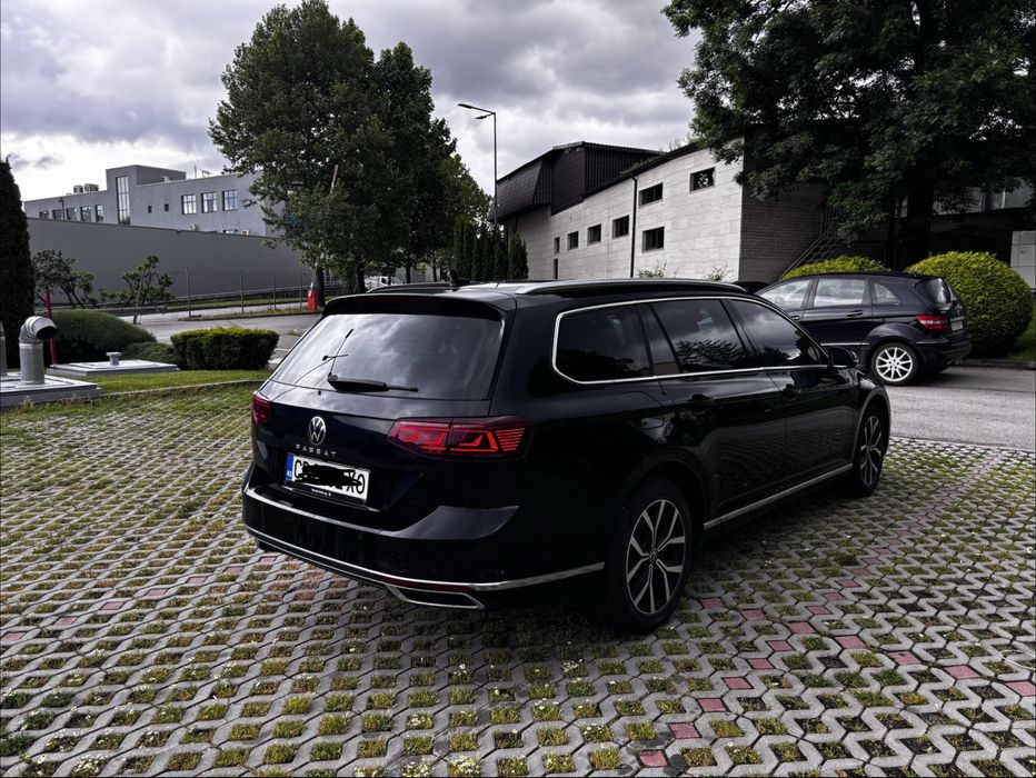 VW Passat Elegance