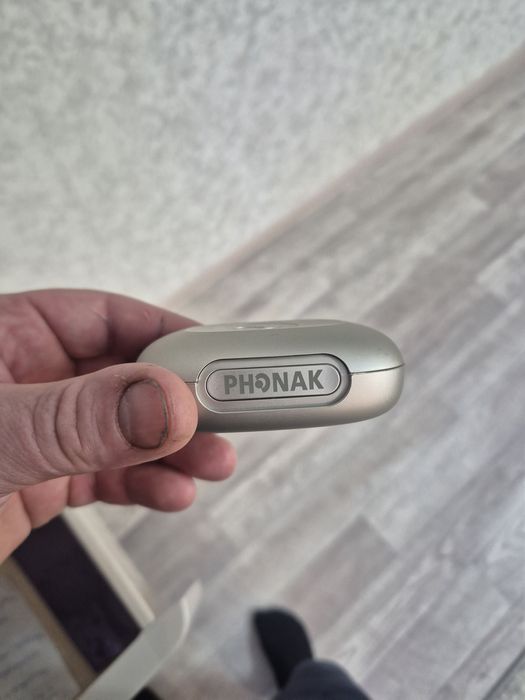 Продам слуховой аппарат