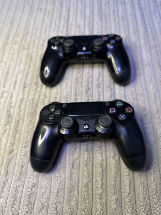 Playstation 4 slim 1 TB