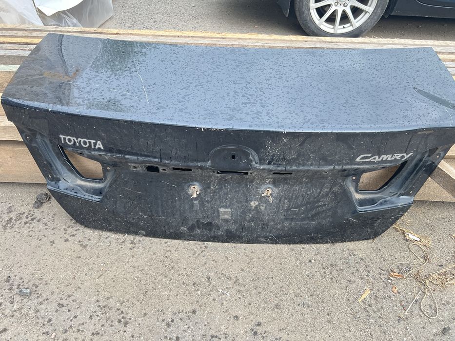 Крышка багажника Camry 50-55