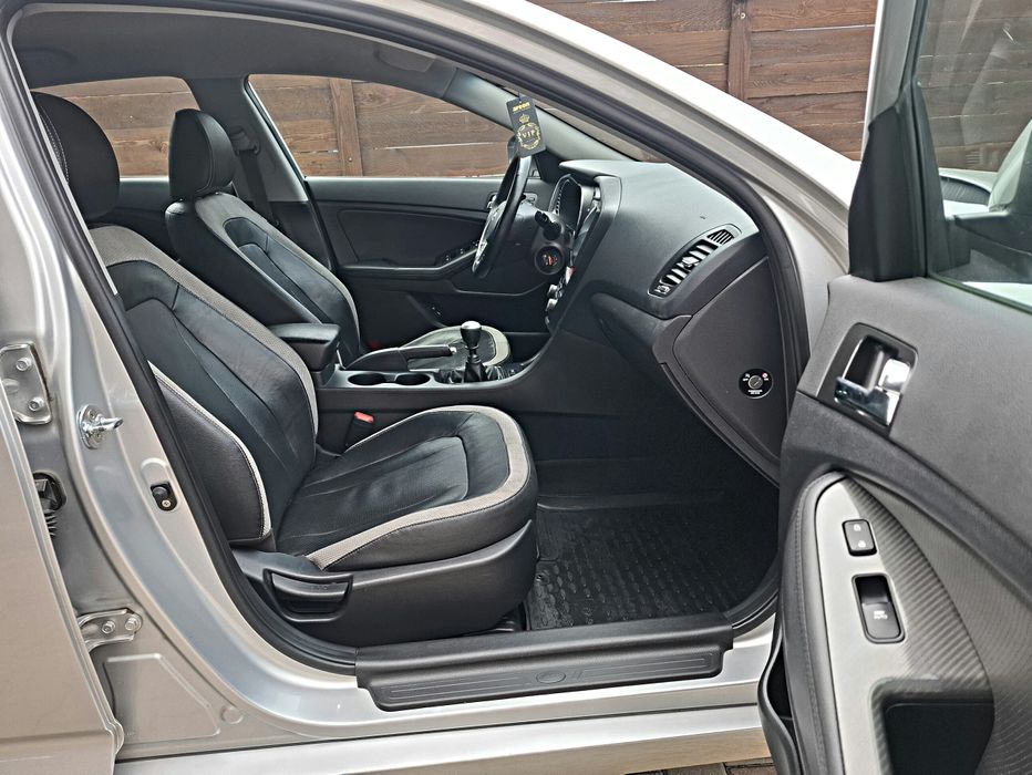 Kia Optima 1.7 CRDI 2013 cu 195000 km