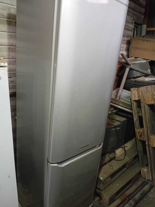 Продам холодильник б/у не рабочий