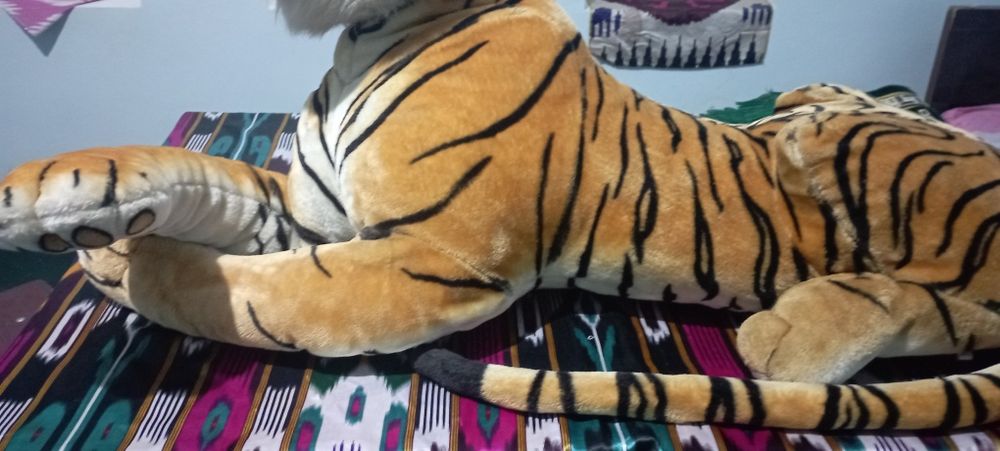 Продаётся сувенир мягкая игрушка тигр.Новая