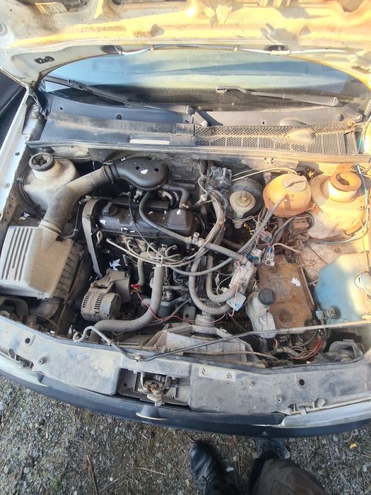 Голф 3.  1.6 бензин