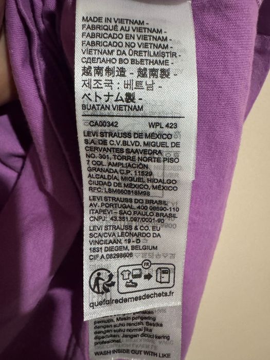 Levi’s Men’s T-Shirt.