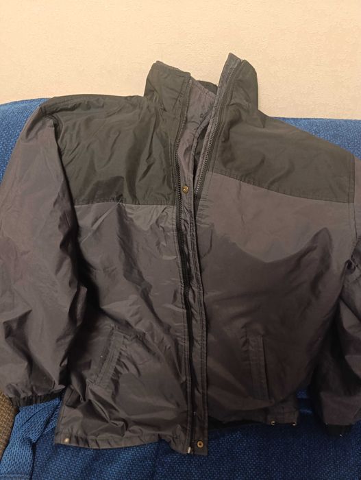 Продам мужскую куртку Турция и спортивную ветровку 54-56,недорого