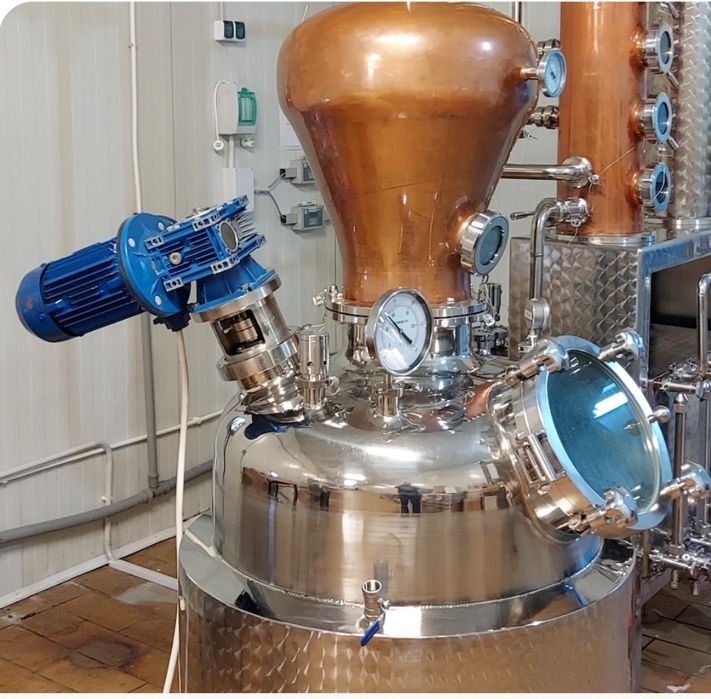 Societate Distilerie vinars, îmbuteliere vinuri