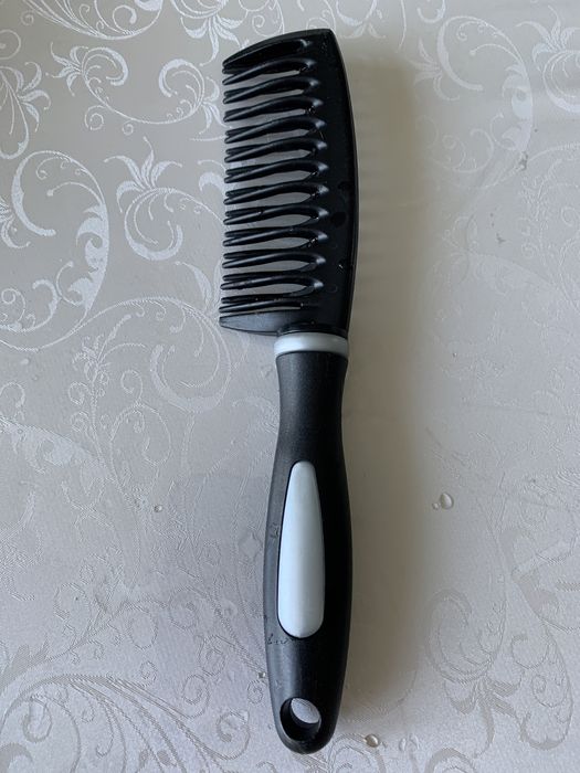 Расчески, массажки, гребни