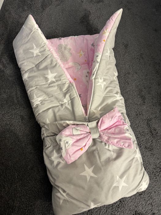 Портбебе трянсформиращо се в одеяло