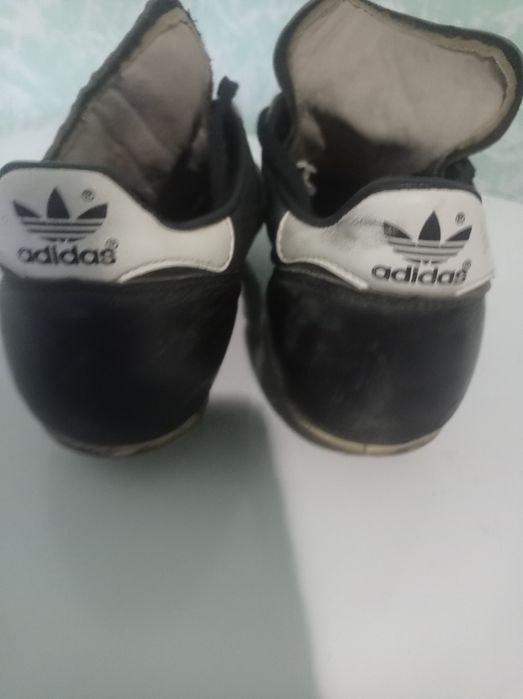 Бутсы сотилади оригинал Adidas