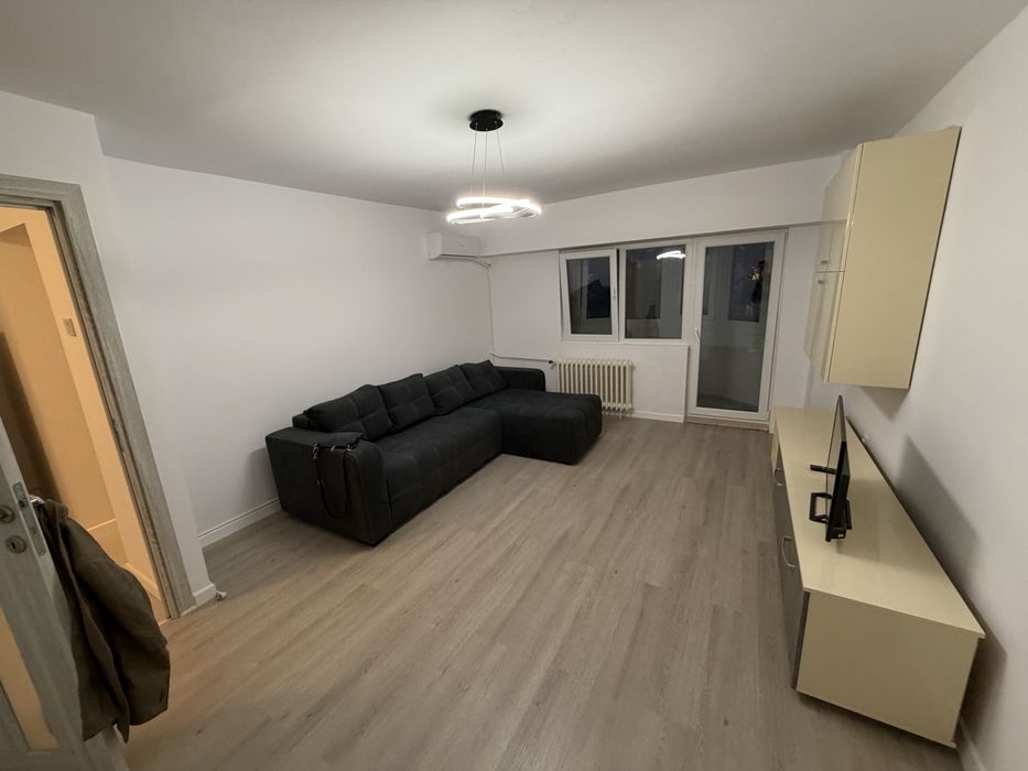 Garsoniera 42 mp