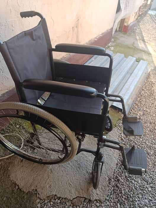 Инвалидная коляска