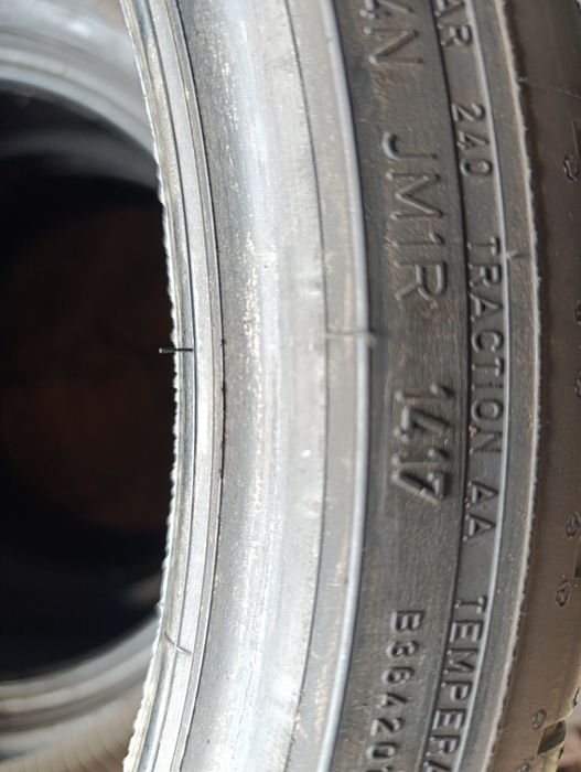 O anvelopă de vara 245 35 19 Dunlop nou 2017