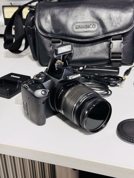 Kit complet-aparat foto CANON Eos 450D,obiectiv 18-55mm + accesorii