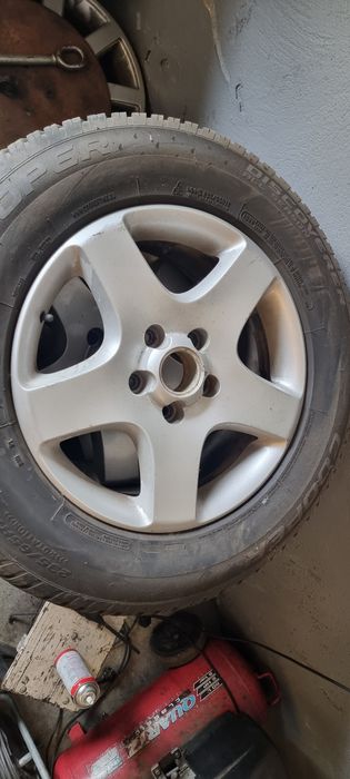 235 65 17 jante toareg