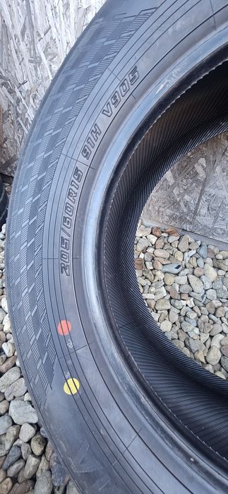 Anvelope Yokoama BluEarth Winter V905 M+S 205/60 R15 91H