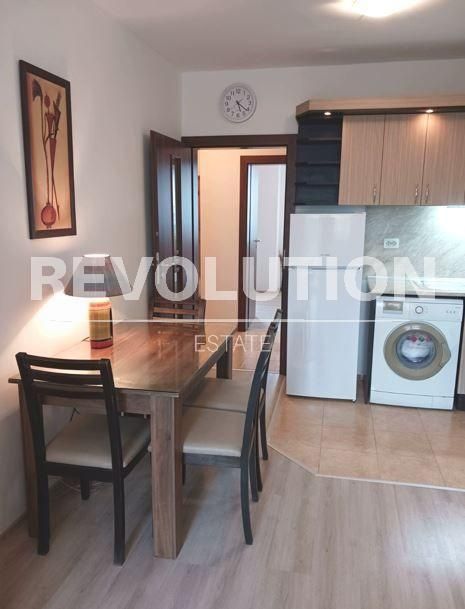 Дава се под наем Двустаен апартамент в Варна, Погреби - 50 кв.м за 498.27 € - Снимка #2