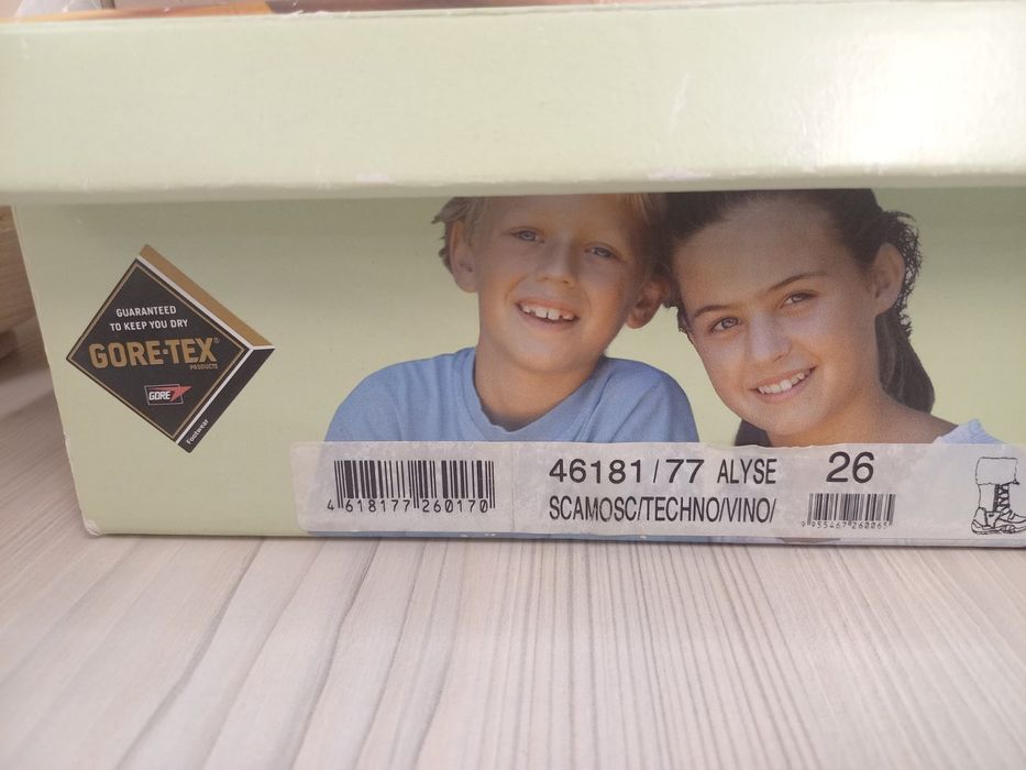 Боти и ботушки за момиченце PRIMIGI с мембрана 26, 27