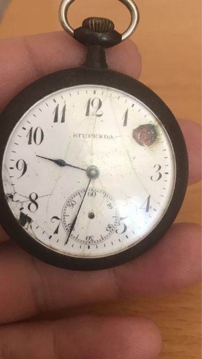 Джобен часовник STUPENDA