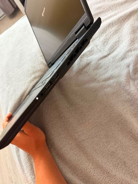 Laptop Gaming GIGABYTE A16
