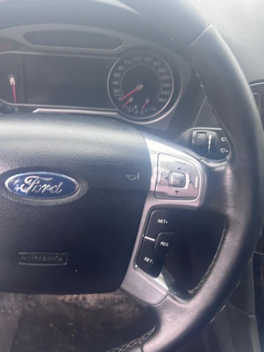 Se vinde Ford Mondeo