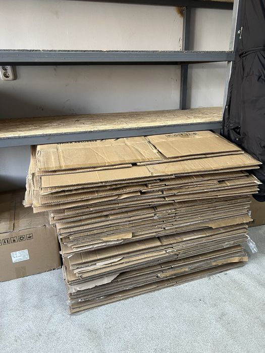 Продам коробки 200тг/кг