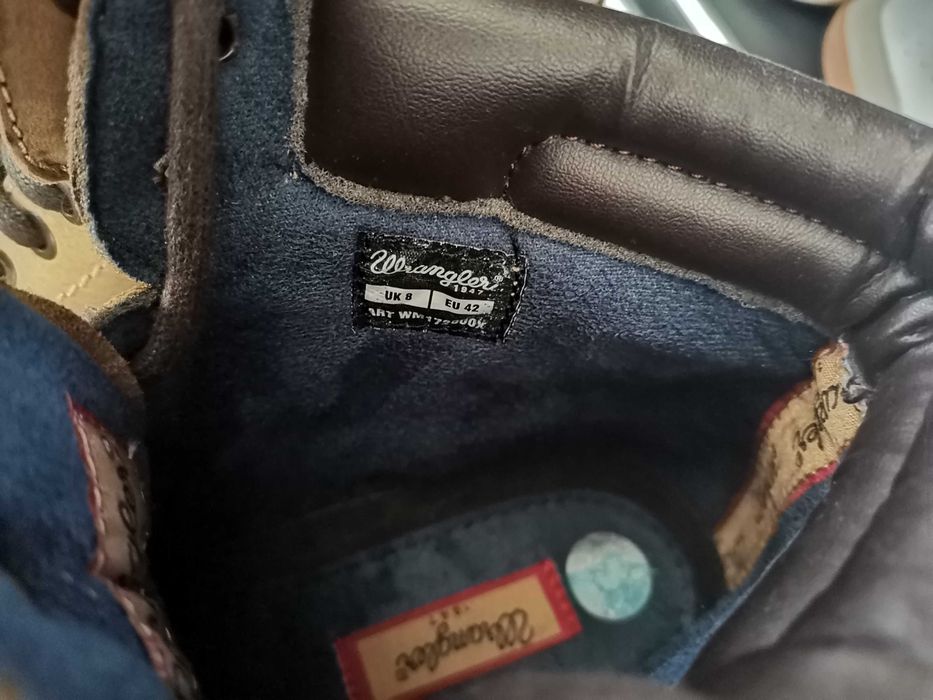 Wragler 42 обувки