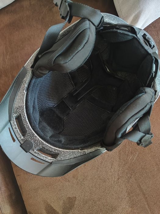 Каска за ски (размер М)