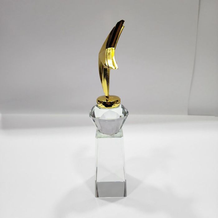 Статуэтка стеклянная